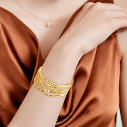 Vista 5 de PIPITREE Pulseras doradas para mujer, ajustables, gruesas, abiertas, minimalistas, doradas