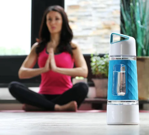 Vista 6 de Fruition - Botella de agua con infusor de frutas, cesta de infusión instantánea para frutas y té, duradera, a prueba de fugas, capacidad de 20 Rosado