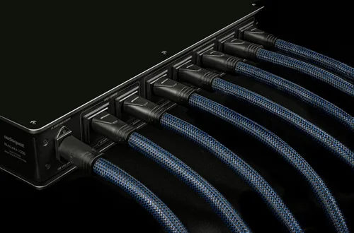 Vista 4 de AudioQuest Cable de alimentación Monsoon (3.3 ft, 1 x C19 > 1 x enchufe de pared de 3 clavijas)
