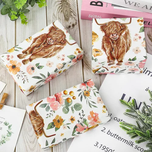 Vista 3 de AnyDesign Papel de regalo de vaca de las tierras altas de las tierras altas, no enrollable, papel de regalo de vaca con flores, plegado plano