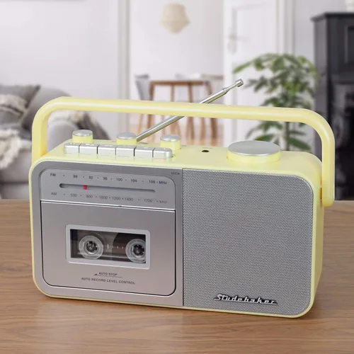 Vista 4 de Studebaker SB2130CS Reproductor de casete portátil con radio AM/FM (crema/plata)