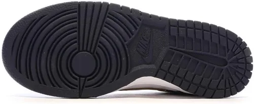 Vista 465 de Nike Kid's Dunk Low Sneaker