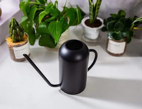 Vista 4 de Regadera de metal con boquilla larga de 40 oz/1.3 L, regadera de acero inoxidable para plantas de interior y exterior, negro mate