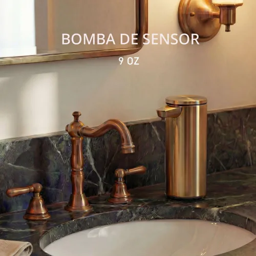 Vista 2 de simplehuman Bomba de sensor recargable automática sin contacto de 9 oz, latón, acero inoxidable