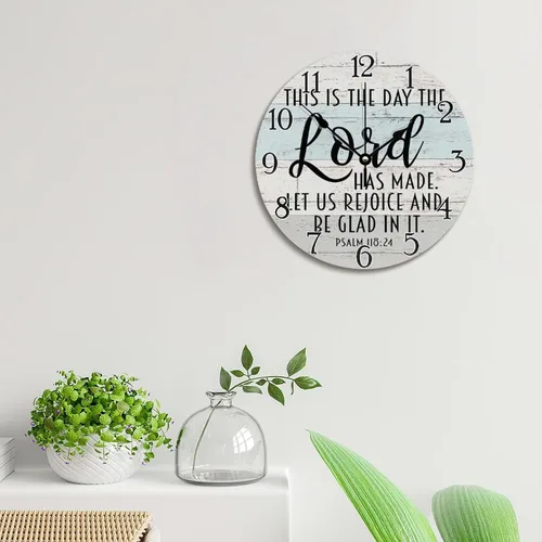 Vista 4 de Reloj de pared con versículo bíblico, con cita religiosa, reloj de madera, texto inspirador cristiano, reloj de madera rústico personalizado