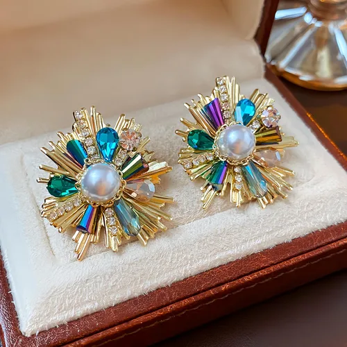 Vista 8 de Aretes de flores plateadas medievales vintage para mujer, hipoalergénicos