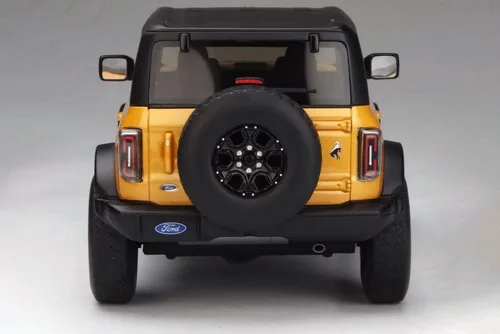Vista 7 de GT Spirit Ford Bronco Wildtrak 2021, Cyber Orange Metallic US044 - Auto de juguete de resina a escala 1/18