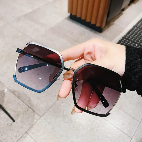 Vista 4 de MYSNKU Gafas de sol para mujer, protección UV, gran cambio gradual de metal, poligonal, medio marco, para decoración de moda