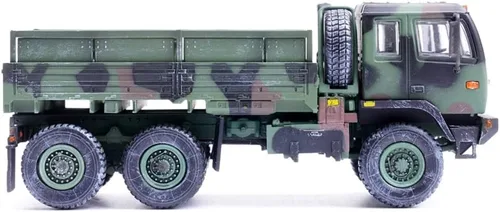 Vista 2 de Motor city classics Vehículo táctico mediano US M1083 escala 1:72 – Camuflaje de la OTAN - 12218PA - Panzerkampf