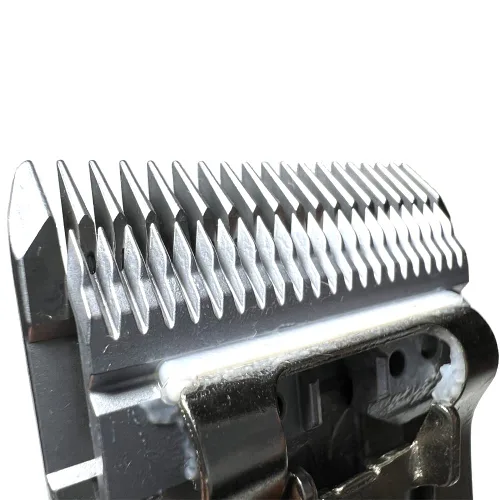 Vista 2 de Cuchilla de corte de rplacement compatible con Oster desmontable Classic 76 Octane Clipper, tamaño #1A, 1/8" (3,2 mm) apto para cortahojas