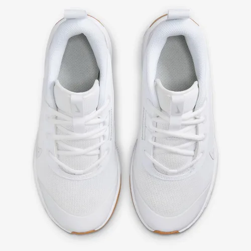 Vista 2 de NIKE Omni Multi-Court Boys DM9027-105