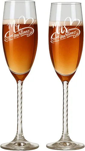 Vista 13 de Mr and Mrs - Juego de copas de champán con caja de madera grabada, elegantes copas de brindis de boda, regalo para novia y novio, compromiso