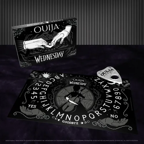 Vista 4 de Ouija: Miércoles Inspirado en la popular serie original Miércoles Juego de mesa clásico coleccionable Ouija Juego y mercancía con licencia