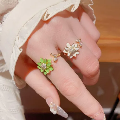 Vista 5 de Sonateomber Anillo de oro abierto ajustable con flores de primavera para mujer, moderno y elegante, con circonita cúbica única esmaltada frontal