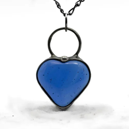 Vista 34 de Handmade Glass Chunky Heart Necklace