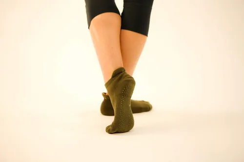 Vista 8 de Calcetines Crescent Moon ExerSocks (paquete de 3) antideslizantes