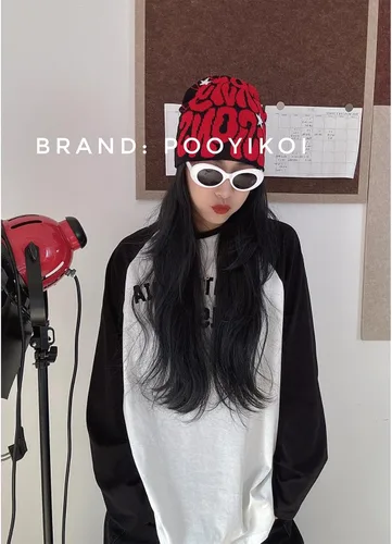 Vista 2 de Pooyikoi Sombrero de punto para hombres y mujeres, gorra de calidad, gorro cálido Harajuku, gorro gótico, patrón de araña, lana, acrílico, Y2k