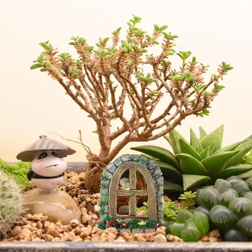 Vista 8 de Yardwe 5pcs Mini Patio Decoración Elementos Micro Jardín Ventana Decoración Niños y Niñas Decoración Creativa Set de Decoración Estilo Aleatorio