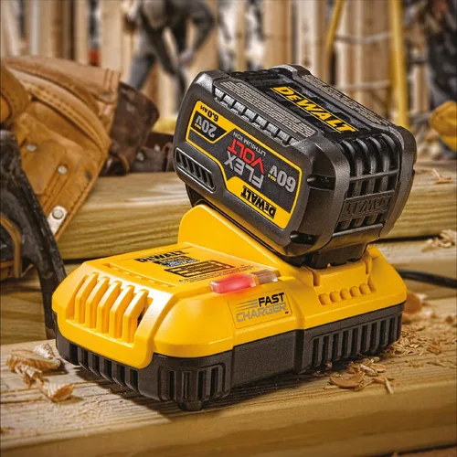 Vista 6 de DEWALT 20V MAX XR 20V Batería, 5.0-Ah, paquete de 2 piezas (DCB205-2)