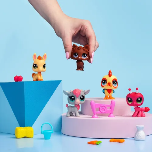 Vista 4 de Littlest Pet Shop Farm Besties - Juego de coleccionista - Gen 7 Bobble Head Pets #56-60, juguete de imaginación para niños mayores de 4 años