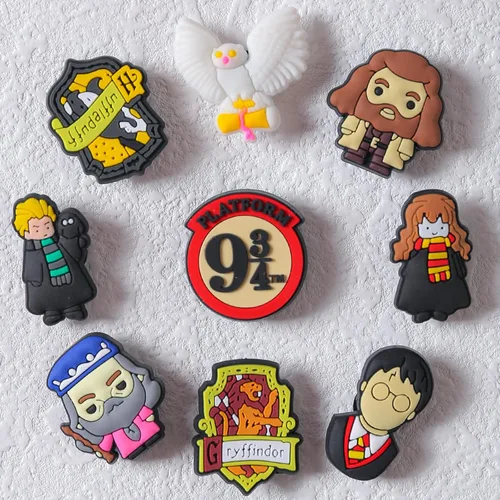 Vista 5 de YaqinZ25Pcs Cute Harry Cartoon Shoe Charms Decoration for Boys Girls Men Women. Trendy Designer Accessory for Clog Shoes Party Gifts