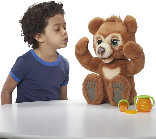 Vista 2 de FurReal Hasbro E4591EP5 Friends Cubby The Curious Bear - Juguete interactivo de peluche, a partir de 4 años, multicolor