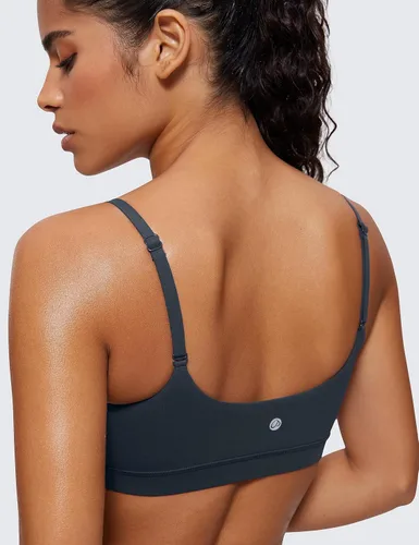 Vista 4 de CRZ YOGA - Brasier deportivo Butterluxe con tirantes delgados ajustables y cuello redondo, brasier con relleno sin varillas para entrenamiento y yoga