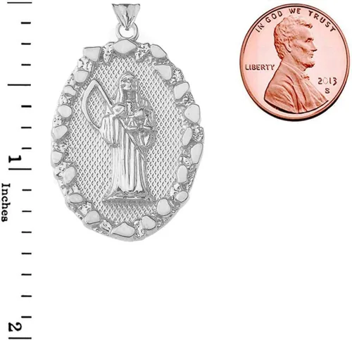 Vista 3 de Claddagh Gold Collar con colgante de pepita de Santa Muerte de plata de ley fina