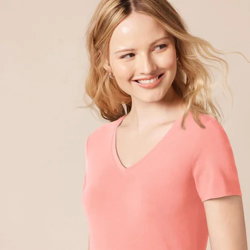 Vista 493 de Amazon Essentials Women's Regular-Fit Short-Sleeve Crewneck T-Shirt