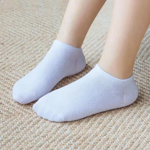 Vista 2 de Calcetines de tobillo para niños pequeños, de corte bajo, calcetines atléticos, medio acolchados, para niños y niñas, 20 pares de calcetines suaves