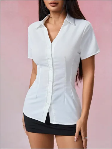 Vista 3 de SweatyRocks Camisa de vestir plisada de manga corta con botones y cuello ajustado para mujer