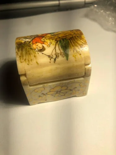 Vista 3 de Caja de hueso de camello de 2 pulgadas x 2 pulgadas para regalo, joyas, oro y plata