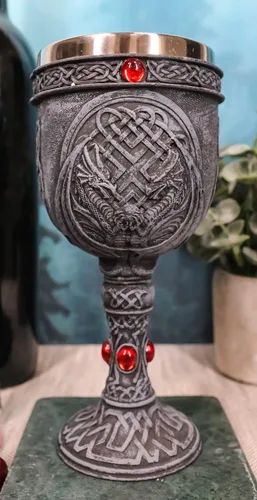 Vista 2 de Ebros Ancient Celtic Knotwork Double Dragons Protecting Blood Vial Copa de vino Copa de cáliz de 6 onzas Gótico Calabozos y Dragones Elixir medieval