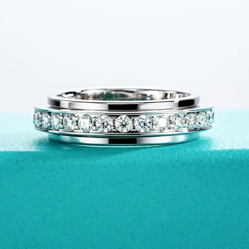 Vista 2 de AnuClub Anillos giratorios de moissanita chapados en 14 quilates, 0.079 in, color D, VVS1, bandas para ansiedad de moissanita para mujeres y hombres