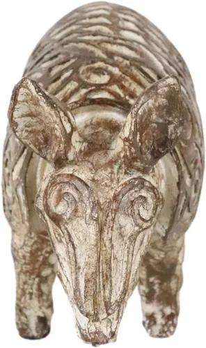 Vista 5 de Ebros Gift Figura rústica occidental de Texas Wild Armadillo en acabado de madera sintética con herramientas para cabaña, decoración de casa