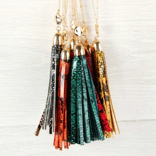 Vista 5 de RIAH FASHION Collar bohemio con borlas Cadena de cuentas largas con flecos de gamuza sintética de tela ligera, Metal, Base de metal