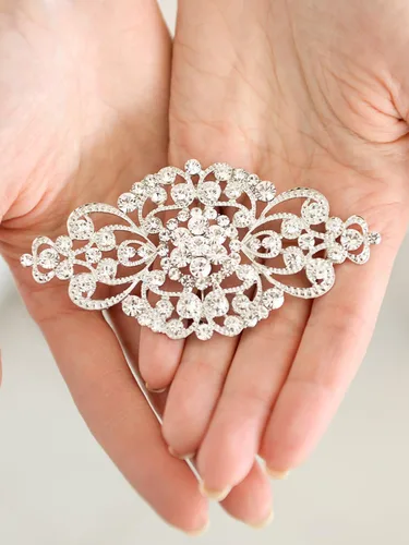 Vista 2 de Mariell Broche vintage de cristal para novia, 4 pulgadas de ancho, pin de boda de plata antigua, broche de diamantes de imitación para novias
