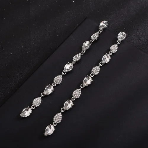 Vista 4 de Kercisbeauty Pendientes de araña dorados con diamantes de imitación negros, aretes colgantes con flecos, joyería para mujeres y niñas, joyería
