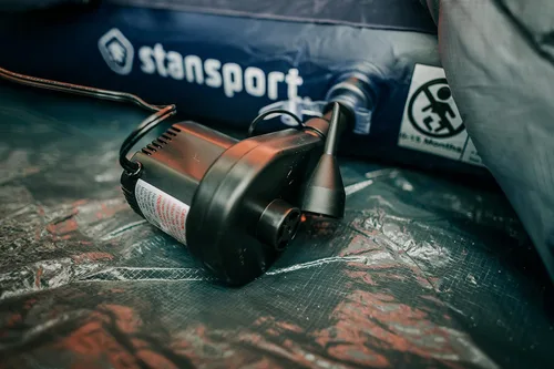Vista 5 de Stansport Bomba De Aire Eléctrica De Alto Volumen (439), Negro