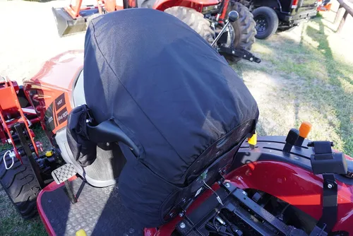 Vista 5 de Durafit Seat Covers, Compatible con Mahindra todos los modelos actuales de tractor con asiento de una pieza con reposabrazos. No para asientos
