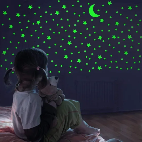 Vista 2 de Juego de estrellas y luna que brillan en la oscuridad, realista sin puntos ni cuadrados. Calcomanías en forma de estrella y luna, adhesivos