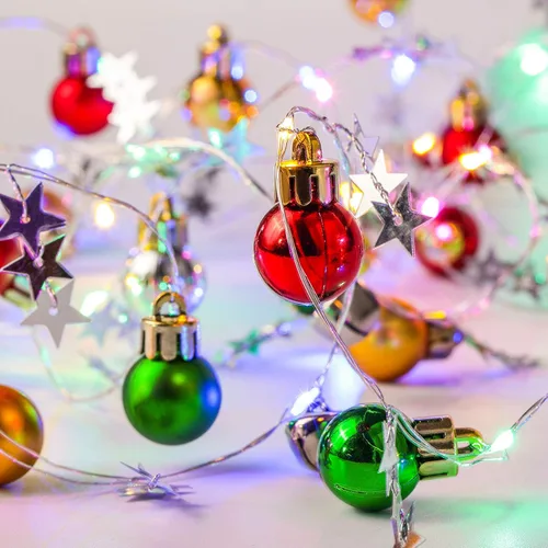 Vista 3 de Mudder Bola de Nieve con Luces de Hadas Luces de Navidad 13 Pies 40 LED Guirnalda de luces funciona con pilas, luces de decoración para fiestas