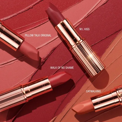 Vista 6 de Charlotte Tilbury Matte Revolution Lápiz labial - Lápiz labial mate de larga duración, con color acumulable e ingredientes que cuidan los labios