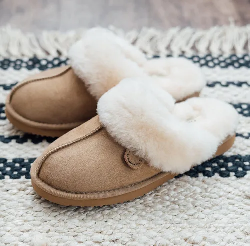 Vista 6 de Dearfoams Women's Fireside Sydney Shearling Fur IndoorOutdoor Scuff Slipper with Wide Widths