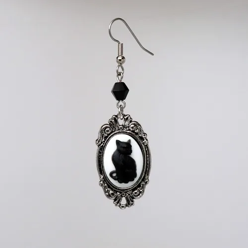 Vista 5 de Black Cat Camafeo En Plata Acabado Marco Cuelgan Pendientes Con Cuentas Negras, Metal