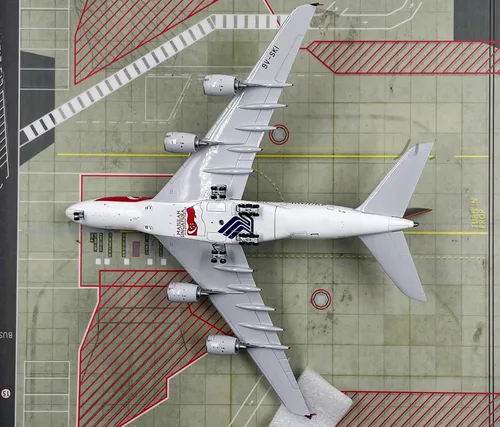 Vista 6 de Modelo de aleación de avión fundido a presión, modelo de avión 1/400 Singapore Airlines A380-800, juguetes y decoraciones para adultos, 7.9 x 4.6