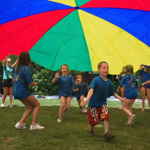 Vista 5 de Paracaídas de 13 pies/16.4 pies/20 pies - Paracaídas de gimnasia para niños con asas para juegos cooperativos en grupo, para interiores