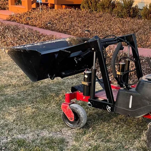 Vista 2 de Titan 42" Mini Skid Steer Bucket