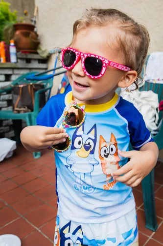 Vista 4 de Bluey Bingo Chilli - Conjunto de traje de baño y camiseta de camiseta para mamá