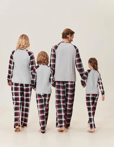 Vista 4 de Ekouaer Pijamas de Navidad para la familia 2023 a juego, clásicos a cuadros, ropa de dormir suave, para vacaciones, S-XXL